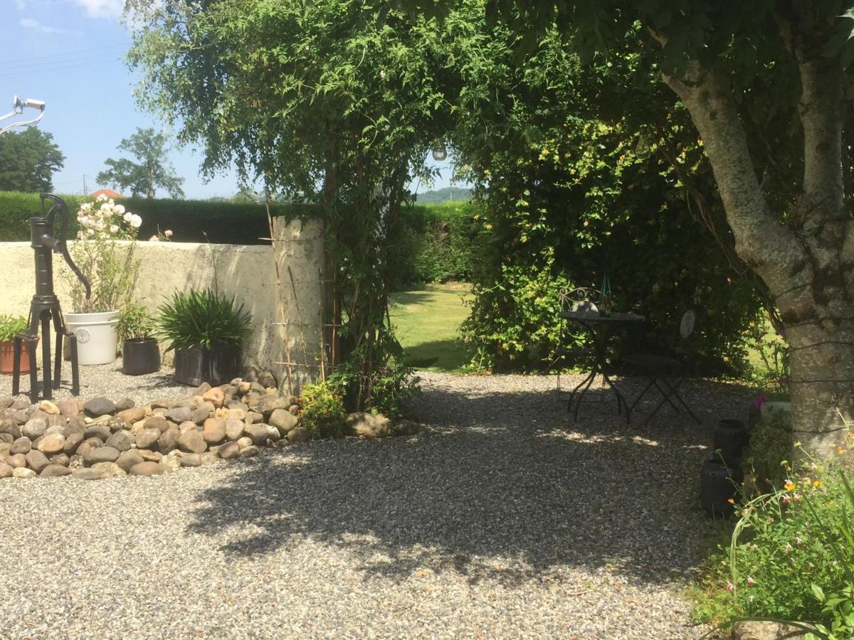 Michouat Chambre D'Hotes Vidou Exterior foto