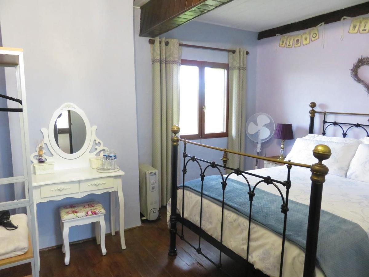 Michouat Chambre D'Hotes Vidou Exterior foto